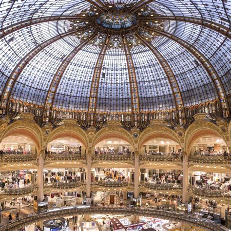 Galeries Lafayette Haussmann — Wikipédia.